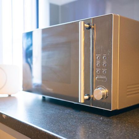 Studios With Ensuite Showers & Share Kitchens Prime Location Near Hospital, Town Center Apt 3 St Helens  Eksteriør billede