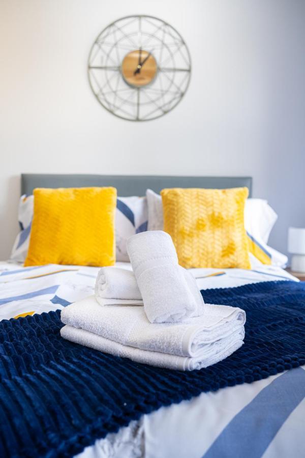 Studios With Ensuite Showers & Share Kitchens Prime Location Near Hospital, Town Center Apt 3 St Helens  Eksteriør billede