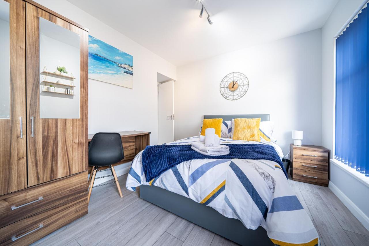 Studios With Ensuite Showers & Share Kitchens Prime Location Near Hospital, Town Center Apt 3 St Helens  Eksteriør billede